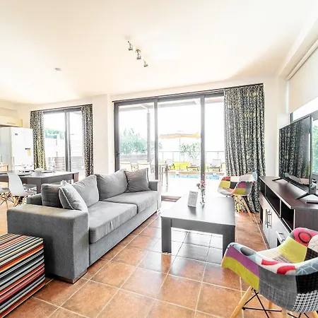 Kalma Νέα Μουδανιά